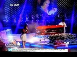 Dec 19, 2012 · jenni rivera's youngest son and oldest daughter among those giving emotional farewell. Jacki Le Canta A Su Madre Jenni Que Bella Alabanza Le Pido A Dios Por Cada Hijo Y Hija Que Ha Perdido Un Padre O Ser Queri Jenni Rivera Jenny Rivera
