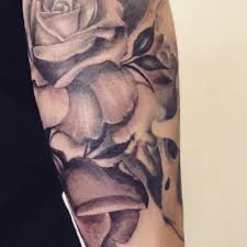 Top 30 venom tattoos for men and women | incredible venom tattoo designs & ideas ross taylor may 17, 2019 no comments due to his lashing tongue, venom tattoos create remarkable parts of skin artwork; Tattoo By Lady Venom Black Venom Tattoo Studio