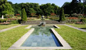 Geneva airport is 5.9 miles away. Parc De La Grange In Geneva