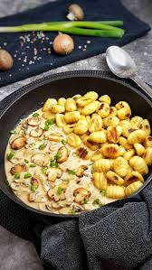 Die besten rezepte des jahres. Gnocchi Mit Pilz Rahm Sosse Lydiasfoodblog
