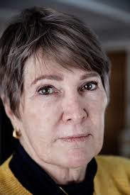 Vicki måste hämta sin post fyra mil från hemmet