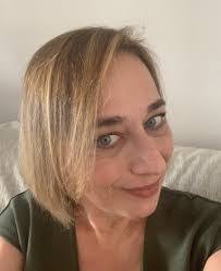 Lynne Bacon's Instagram, Twitter & Facebook