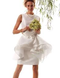 Godendo il tempio di borobudur con i tuoi amici? Abiti Da Sposa Per Matrimonio Civile Foto Stylosophy