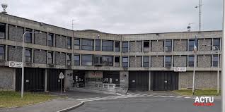 Book a cabin accommodation that's straight out of your daydreams: Fleury Merogis Un Detenu De La Prison Age De 25 Ans S Est Suicide