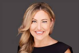 Elevate your profile, one headshot at a time. 🌟📸 #headshots  #headshotphotography #headshotcrew #headshotcrew365 #canon #westcott  #westcottlighting