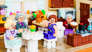 Golden girls illustration in stay golden yellow microfiber beach towel quick dry absorbent large thin towels blanket for travel pool swimming bath camping yoga girls women men adults 52 x 32 inch. Lego Ideas Lego Golden Girls Kitchen