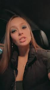 Ashley Decarlo's Instagram, Twitter & Facebook