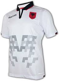 Macron arminia bielefeld trikot 2021/2022 heim. Macron Albanien Away Shirt M18 Fshf Albania Auswarts Trikot Weiss Em Wm Fanartikel Amazon De Sport Freizeit