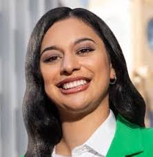 Natalia Albert's Instagram, Twitter & Facebook