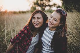 I love taking pictures so i might as well save some cool photo shoot ideas for summer! 30 Best Friend Picture Ideas You Haven T Tried Shutterfly