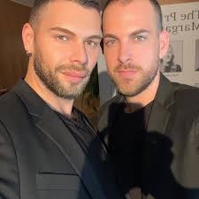 Daniel Senechal Horvath (@masterofeyes) • Threads, Say more