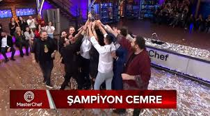 Bu sorunun yanıtı heyecanla bekleniyordu. Masterchef Kim Kazandi 2019 Masterchef Turkiye Sampiyonu Belli Oldu Gundem Haberleri
