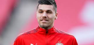 PSV.nl - Joël Piroe makes a move to Swansea City