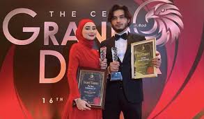 Pasangan romantis wawa zainal dan aeril zafril. Mula Dengan Suka Suka Kini Aeril Zafrel Dan Wawa Zainal Peniaga Berjaya