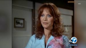 She was born in the bronx, new york, the daughter of dorothy leigh (smith) and oscar maximilian blum. Myzhopndkydr9m