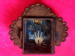 Rustic Mexican Mano Poderosa Tin Wall Hanging Nicho Folk Art Rusty Catholic  Church Player Devotional Powerful Hand