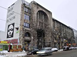 Der platz befindet sich am südlichen ende der rosenthaler straße, an dem sich bis in das 19. Was Von Mitte Ubrig Blieb Kultur