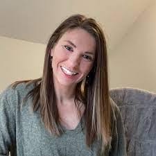 Alison Badour's Instagram, Twitter & Facebook