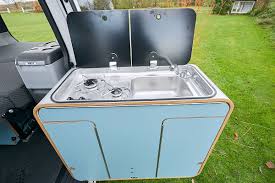 Drei Bullis Vom Designer Campingbus Ausbau Bus Umbauen Vw T6