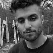 Am I the only one who loves to parry him? lol