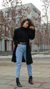 2019 Mom Jean Kombinleri Mavi Mom Jeans Siyah Bogazli Kazak Siyah Kase Kaban Ankle Bot An Mom Jeans Outfit Winter Cold Weather Outfits Trendy Winter Fashion