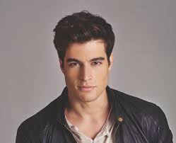 Biografía de Danilo Carrera