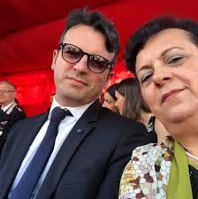 Ci sono fiori che non portano solo profumo, ma ricordi preziosi e l'affetto  di persone speciali. Grazie di cuore a Nino e Svitlana per questo splendido  pensiero nel giorno del nostro anniversario.