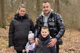 350 deutsche hat die sendung schon bei ihrem neustart in anderen teilen der welt begleitet. Goodbye Deutschland Liebes Aus Bei Anja Und Patrick Lorenz Gala De