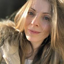 María Esperanza Alba (@mia_malba)