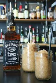 Jack Coke Slushies Maybe For A Hot Summer Pool Party Frozen Drinks Yummy Drinks Jack And Coke