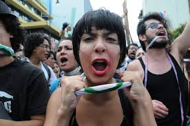 Académicas de la UCR demandan al Gobierno acciones ante femicidios en el  país