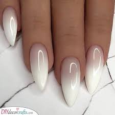 Simple bordered nail design never goes astray. White Nail Designs A Collection Of 25 White Nail Ideas