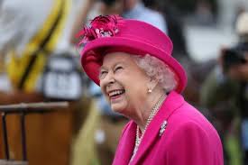 En 1946 se comprometieron en secreto y, aunque finalmente su decisión no agradó a la familia de isabel, su. La Reina Isabel Ii Demuestra Cual Es Su Gran Pasion A Sus 94 Anos De Edad Las Fotos Hablan Por Si Solas Minuto Neuquen