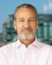 Michael Singh's Instagram, Twitter & Facebook