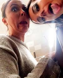 C'est un moment rare pour les en raison de l'actuel confinement, gaston michelin devra attendre quelques semaines pour pouvoir souffler ses 17 bougies avec sa bande de potes. Sandrine Quetier