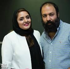 سیامک انصاری (زادهٔ ۱۲ مرداد ۱۳۴۷ در تهران) بازیگر و کارگردان ایرانی است. Ù†Ø±Ú¯Ø³ Ù…Ø­Ù…Ø¯ÛŒ Ùˆ Ø¹Ù„ÛŒ Ø§ÙˆØ¬ÛŒ Ø¨Ø§ Ù…Ù‡Ø±Ø§Ù† Ù…Ø¯ÛŒØ±ÛŒ Ù†Ø±Ú¯Ø³ Ù…Ø­Ù…Ø¯ÛŒ Ùˆ Ø¹Ù„ÛŒ Ø§ÙˆØ¬ÛŒ Ø¨Ø§ Ù…Ù‡Ø±Ø§Ù† Ù…Ø¯ÛŒØ±ÛŒ