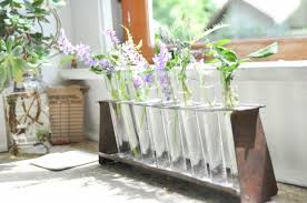 Vase Soliflore Unique A Fabriquer Soi Meme Tutoriel Tubes A Essais Deco Fenetre Idee Deco
