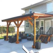 Traditionelles Zuhause Holz Und Metall Cool Patio Dach Design Ideen Apartmentpatio Backyardpatio Bohemianpatio In 2020 Backyard Patio Designs Pergola Patio Design