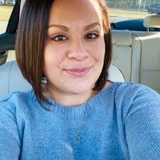 Dede Martinez's Instagram, Twitter & Facebook