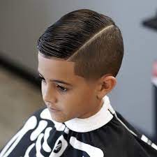 Namun, bunda mungkin seringkali bingung saat menata rambut si kecil. Lima Rekomendasi Gaya Rambut Untuk Anak Laki Laki Yuk Intip Komentar Id