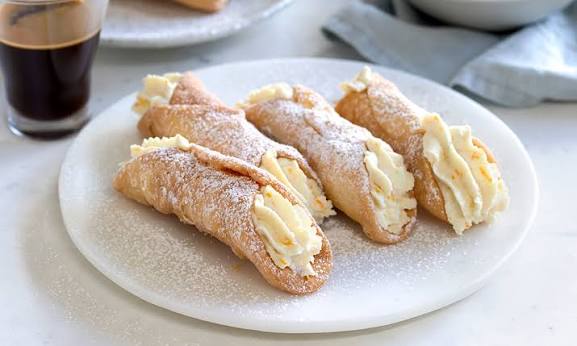 Ricotta Cannoli