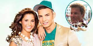 Nur noch wenige monate, dann ist es endlich soweit: Pietro Lombardi Sarah Engels Dieter Bohlen Spendiert Ringe Aus Kaugummi Automaten Tikonline De