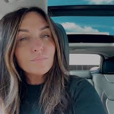 Internet access for work while eating?