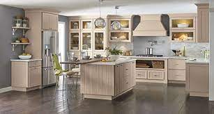 Фото из проекта kraftmaid & diamond reflection kitchen. Semi Custom Kitchen Cabinets Diamond Cabinetry