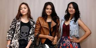 Cerita masa itu terukir dan teringat selalu akupun takan lupa masa masa yang terindah denganmu. Tata Janeeta Personel Baru Mahadewi Minta Petuah Dari Tata Janeeta Merdeka Tag Page 3