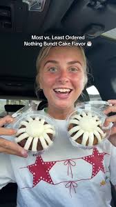 Crumbl Cookie Review: Graham Cracker Fudge Sandwich, Brownie Sundae & More 