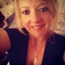 Katie Putnam's Instagram, Twitter & Facebook