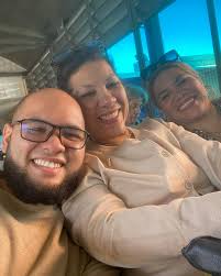 Leonardo Rosas (@cariibee) • Instagram photos and videos