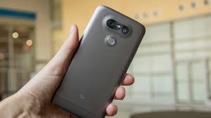 LG G5 vs. LG G4: Metall-Smartphone ...