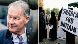 Colin Chalmers (@chalmerscj)